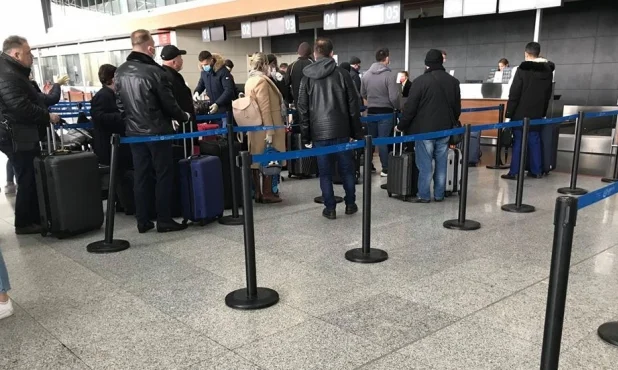 Parte de los ciudadanos estadounidenses salen de Kosovo