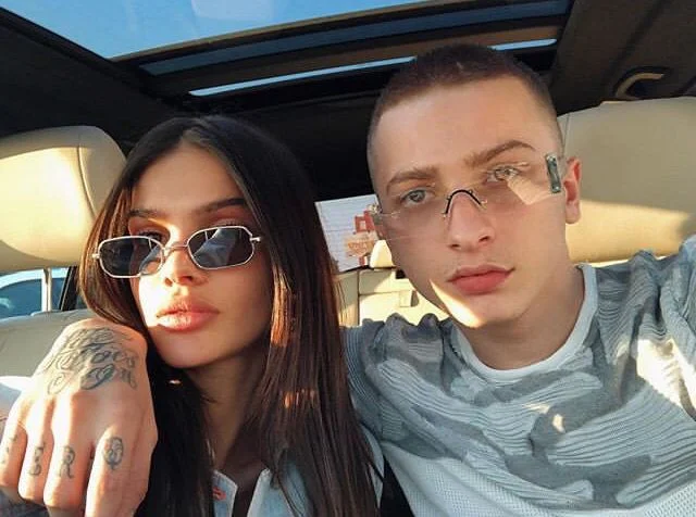 Del video intime e Feros dhe Arbenitës ku shihen gjysmë lakuriq