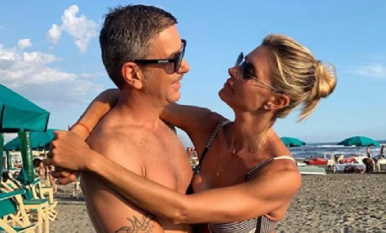 Ex-miss Italia: il sesso Costacourtan mi ha rovinato le ginocchia.