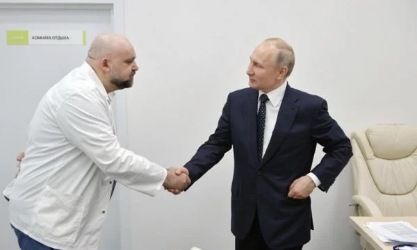 Last week, the doctor who shook his hands with Putin appears to be positive with coronary