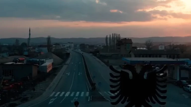 Eso es lo que parece Podujevo en el momento de la pandemia coronaria.