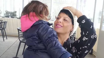 Aurela Gache rejoint les filles après 14 jours, un moment palpitant