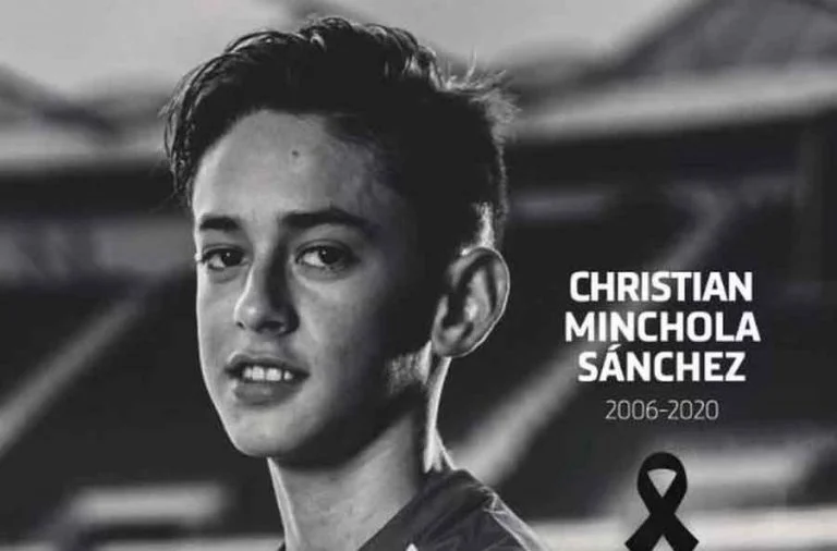 Dolore: 14 anni Atleticos calciatore cambia vita