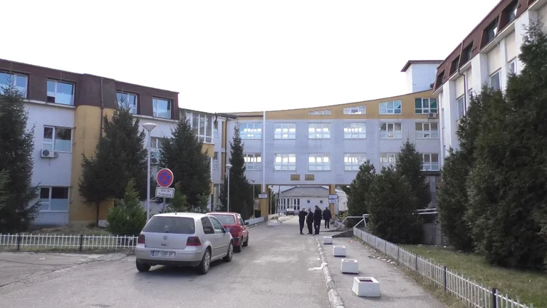 The medical staff of Gjakova Hospital is tested for coronary, resulting negative