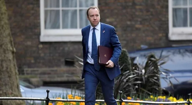 After Prime Minister and British Health Secretary Is Contaminated but Doesn't Stop Work