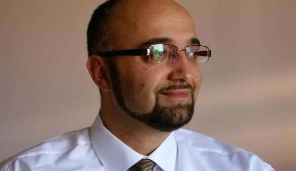 Le docteur Berisha propose au gouvernement de suivre l'exemple slovène de la circulation