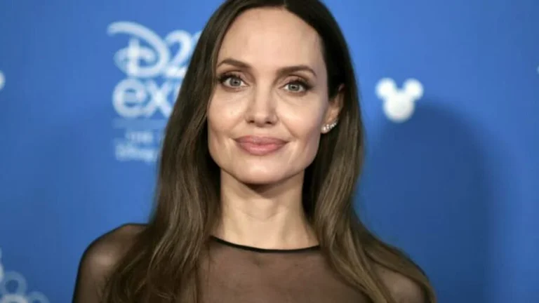 Angelina Jolie donates $1 million per child
