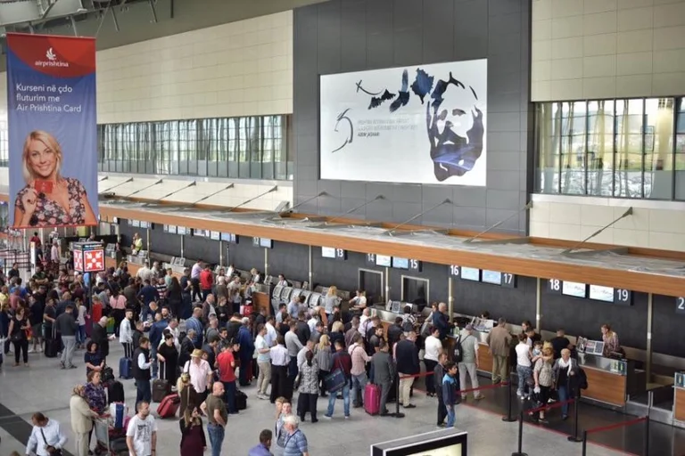Flughafen gibt bekannt: Dies sind einige Flüge von morgen.