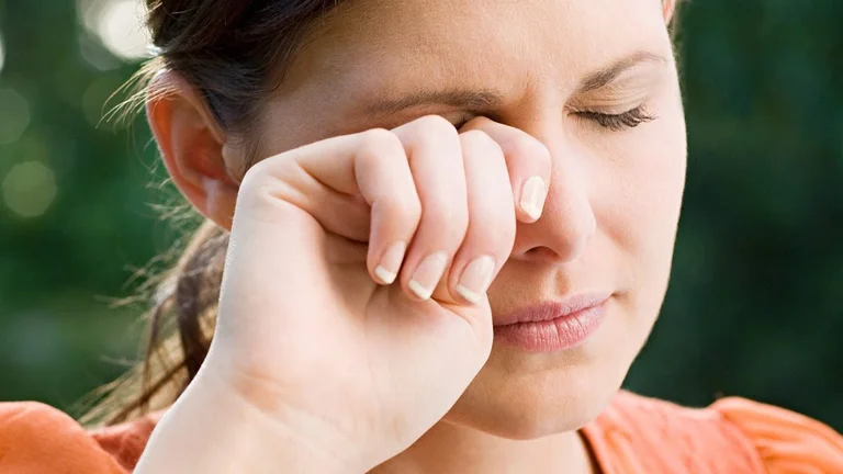 Dies könnte ein unbekanntes Symptom des Coronavirus sein.