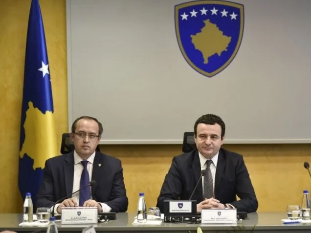 Hoti kishte kërkuar para Veliut të shpallej gjendje e jashtëzakonshme, Kurti nuk e shkarkoi
