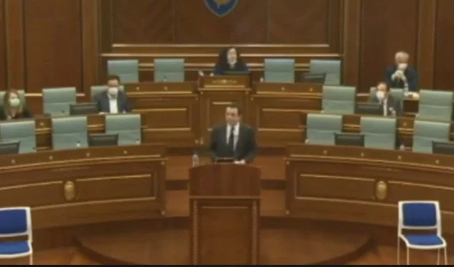 Kurti: Thaci tres veces me dijo que fuera a Washington juntos para hacer un trato