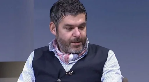 Ardian Kastrati: Este gobierno debe caer lo antes posible, Kurt ha violado la Constitución.