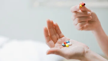 4 vitamins that doctors use daily to strengthen their immunity
