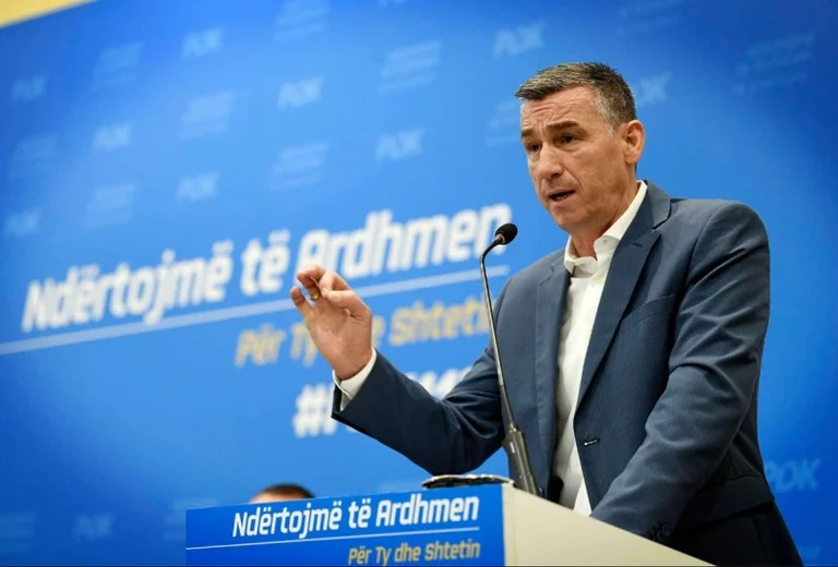 PDK: Qeveria Kurti uzurpoi pushtetin dhe shkeli rendin kushtetues duke kufizuar lirinë e lëvizjes