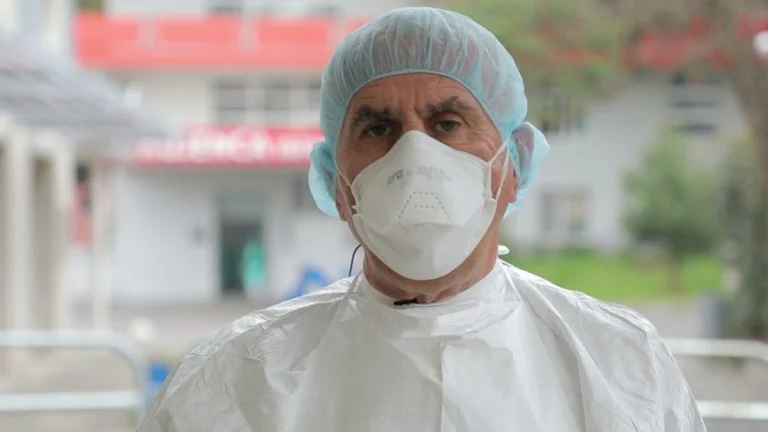 El médico solicita al paciente que fue declarado quinta víctima en Albania