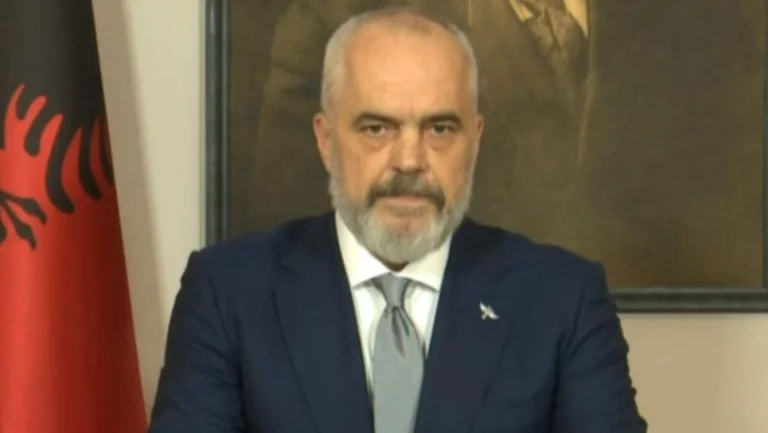 Stiamo perdendo gente. Ci prendiamo i denti.