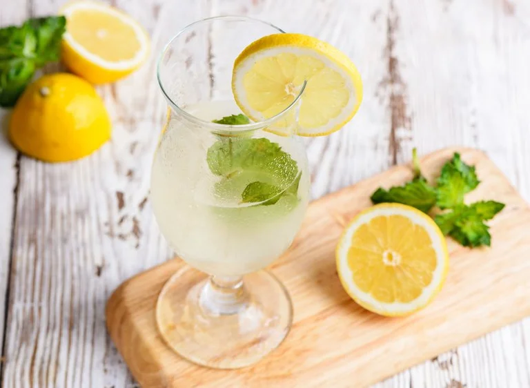 10 Cocktails können Sie sich mit dem, was Sie zu Hause haben