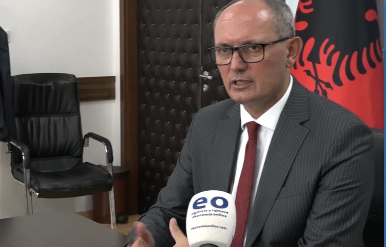 Ferizaj Mayor Criticism Government, says businesses are helping families with social assistance