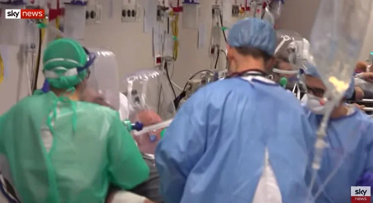 Escena de Italia: Los pacientes coronavirus se consideran en peligro sólo antes de morir