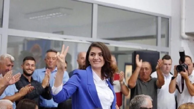 Marigona Geci i shkruan letër Kurtit