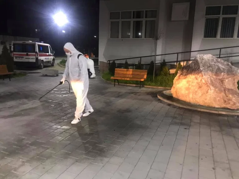 Rasti i parë me koronavirus në Suharekë, Muharremaj merr disa masa