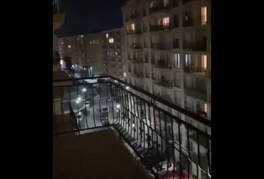 Edhe sonte u protestua nga ballkonet (Video)