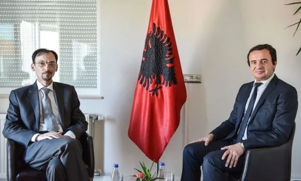 Anëtari i VV’së: Tani është momenti ideal për puç ushtarak kundër Hashim Thaçit