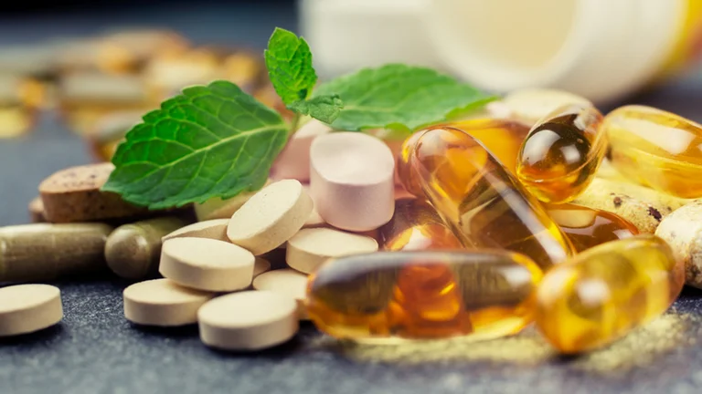 Vitaminat që do t’ju ndihmojnë të luftoni stresin