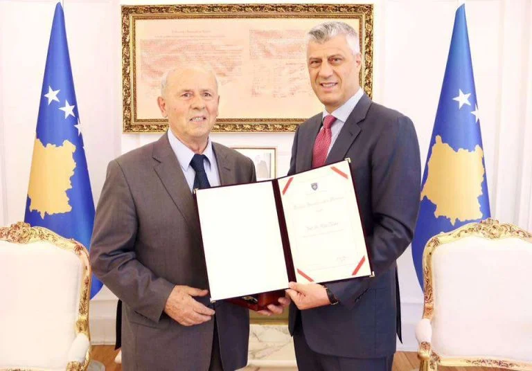 Thaçi: E pikëllueshme vdekja e demografit Rifat Blaku, ngushëllimet më të sinqerta