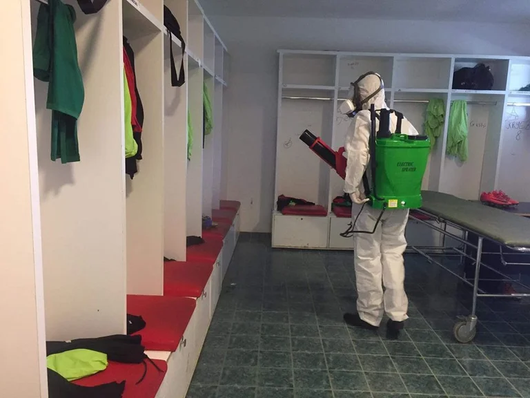 Klubi i Superligës tregohet i kujdesshëm, dezinfekton stadiumin