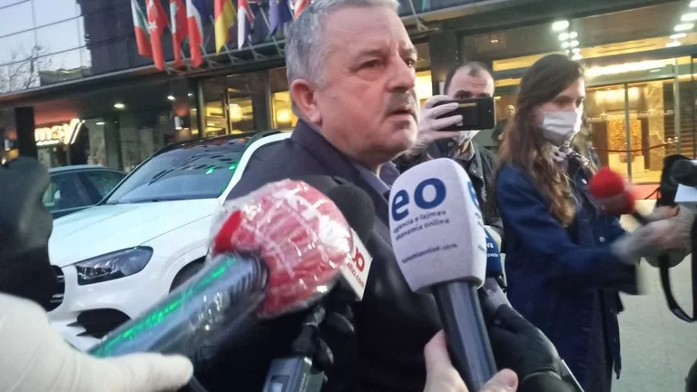 Veliu para mbledhjes: Albin Kurti s’më ka bërë kurrë përshtypje, tash vendosim çka do bëjmë