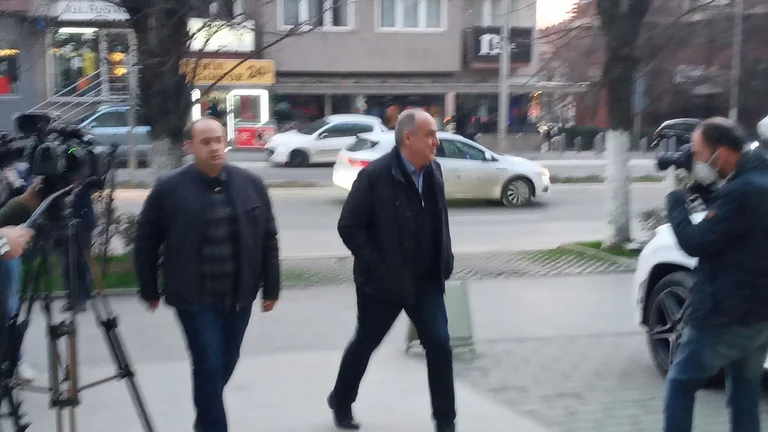 Mblidhet kryesia e LDK-së, pritet të vendosin nëse do të prishet koalicioni