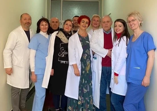 Infektologu shqiptar: Do t’ia bëjmë shah – mat koronavirusit