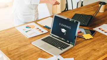 Je suis professeur d'Italie à Karantina: L'enseignement en ligne ne fonctionne pas