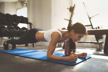 How to Exercise During Carrantine at Home Here are some practical advice from experts (FOTO&VIDEO)