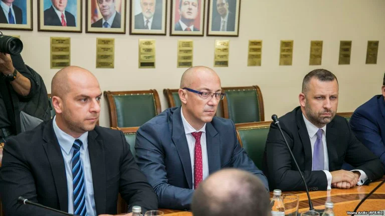 Lista Serbe politizon me koronavirusin: Kosova do ta okupojë veriun nën arsyetimin për t’i mbrojtur qytetarët