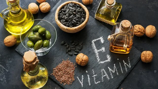 Vitamina E, sekreti i bukurisë së përjetshme dhe jetëgjatësisë; ja përse duhet ta merrni gjithmonë