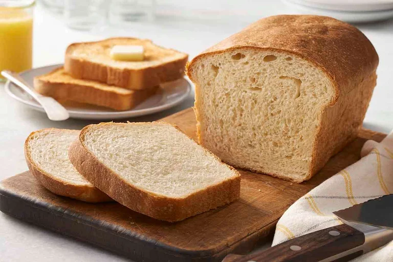 A përhapet Koronavirusi nga buka dhe ushqimet e tjera?