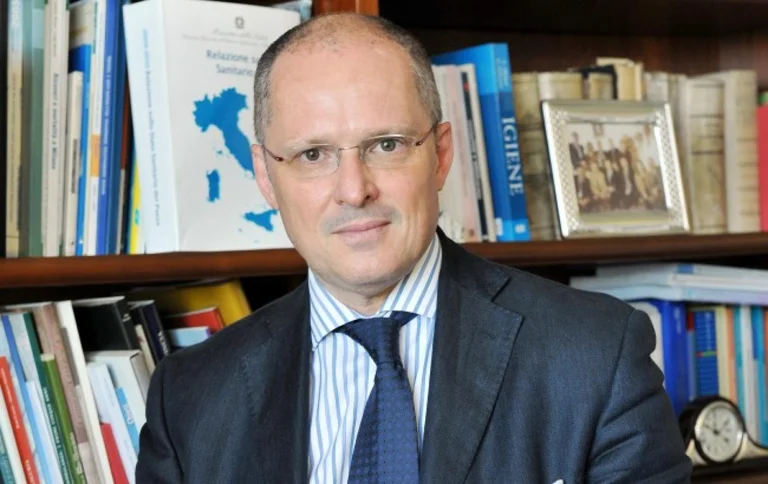 The WTO expert gives additional advice: Leave your clothes out when you enter the house