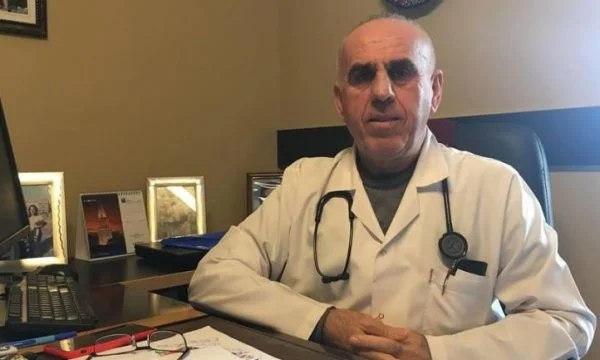 Le médecin albanais montre combien de personnes affecteront au minimum Corleone en Albanie