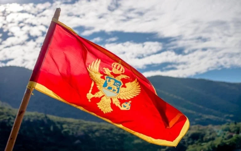Decenas de albaneses que trabajan en Montenegro: 6 horas a pie para llegar a casa
