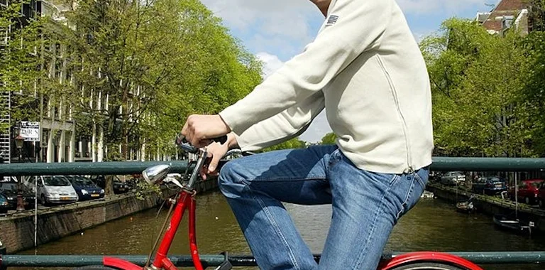 Young man played it, time when Ibra went out with a bicycle in town