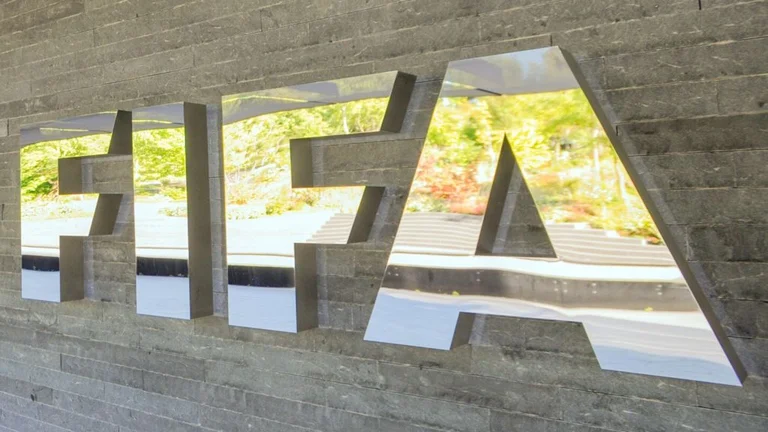 FIFA gives green light to clubs not allowing themselves to join the Nationals