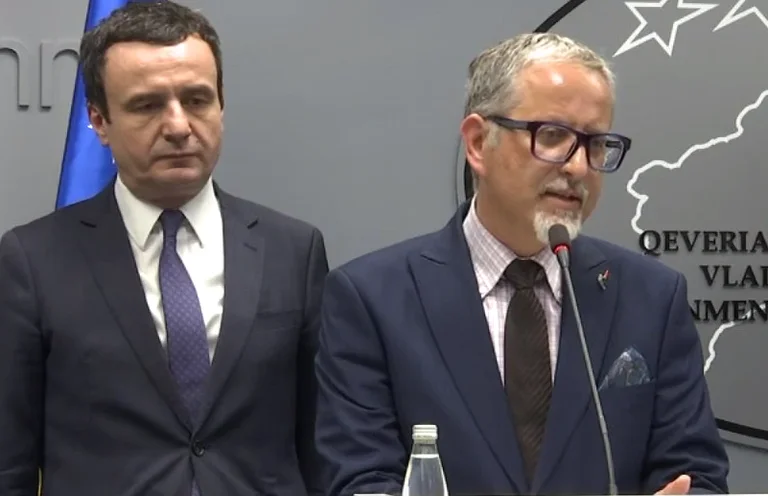 PARADOKS: Serbët e Kosovës nuk respektojnë vendimet e Qeverisë – Ministri Vitia kërkon falje për mospërkthimin eventual