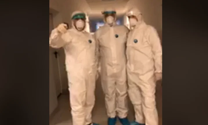 Infectologists citizens: Don't panic, we're serving the people.