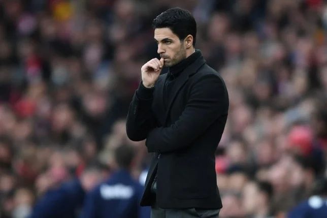 Arsenal Coach kommt positiv für Koronare