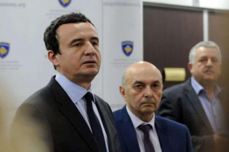 Kurti i kënaqur me Agim Veliun: Kam ekip shumë të mirë, do të qeverisim mbarë e mirë