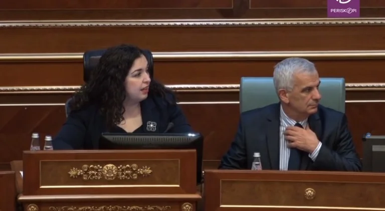 Sjka kuorum, Parlamento va a 20 minutos de descanso