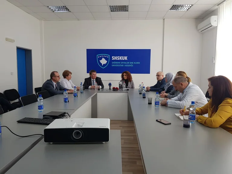 Montajes de riesgo por Coronavirus, Kosovo no tiene suficiente infección