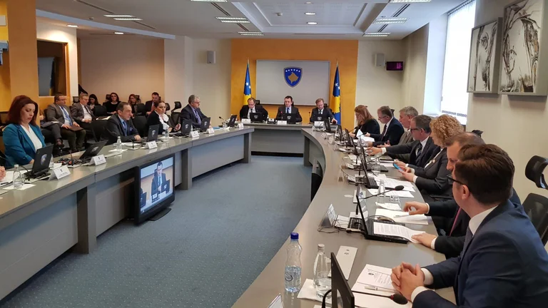 Gobierno aprueba el presupuesto para 2020, proyectado para 2.300 millones